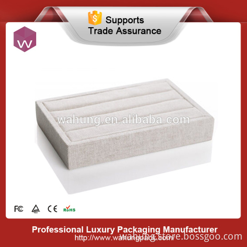 Good quality jewerly ring rolling tray for display
